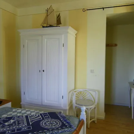 Apartment Sunlit With Garden In Steffenshagen